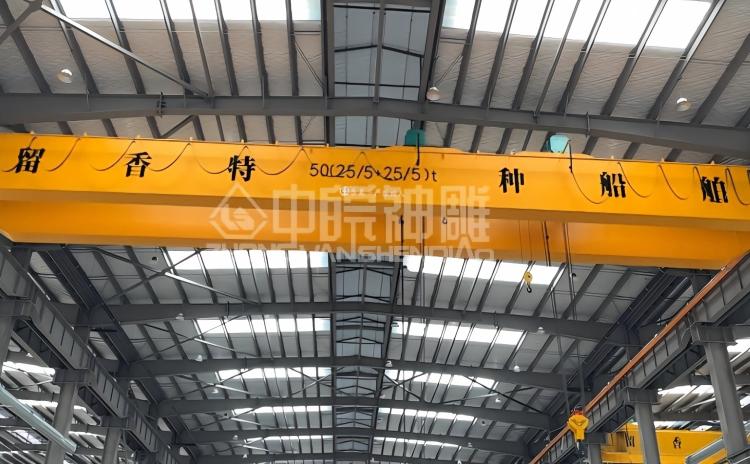LHE双小车双梁桥式起重机船舶车间现场实拍 LHE双小车双梁桥式起重机船舶车间现场实拍